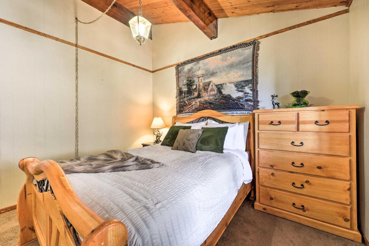 Lake Arrowhead Cabin With Deck And Stunning Mtn Views! San Bernardino Eksteriør billede