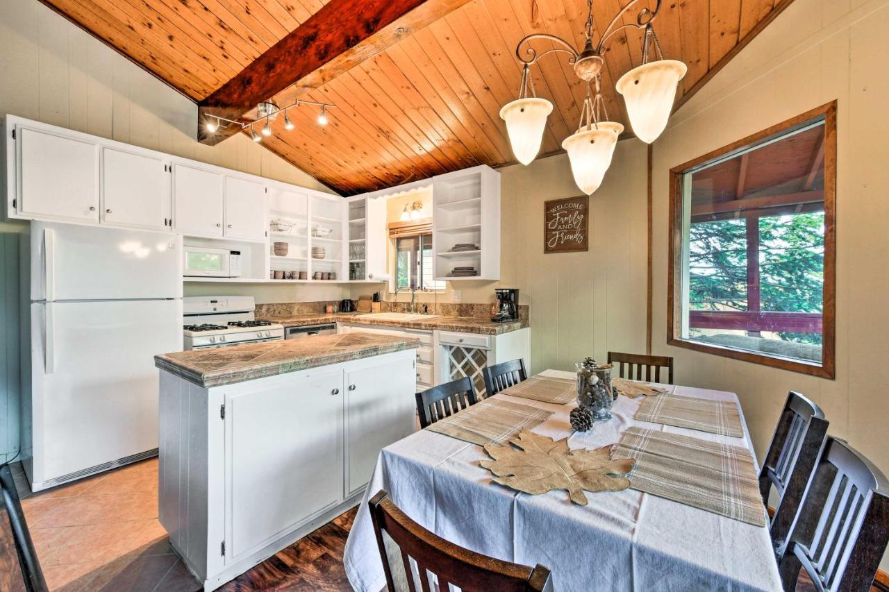 Lake Arrowhead Cabin With Deck And Stunning Mtn Views! San Bernardino Eksteriør billede